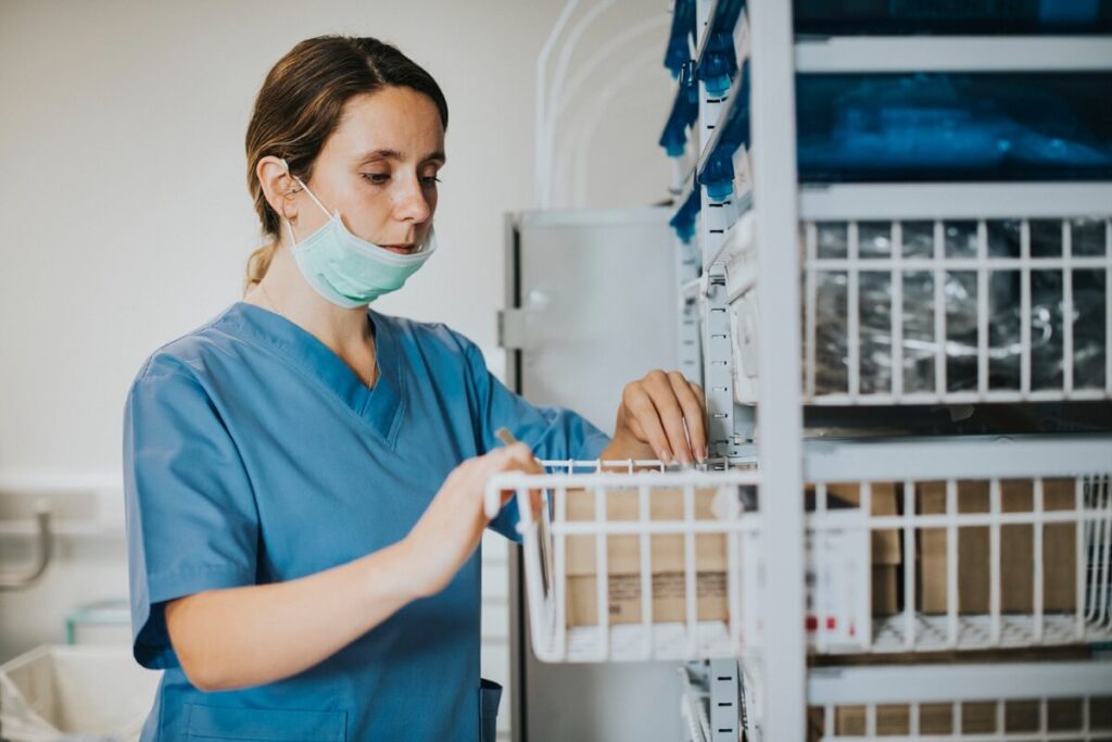 Why Outsourcing Laundry Service UK Hospitals